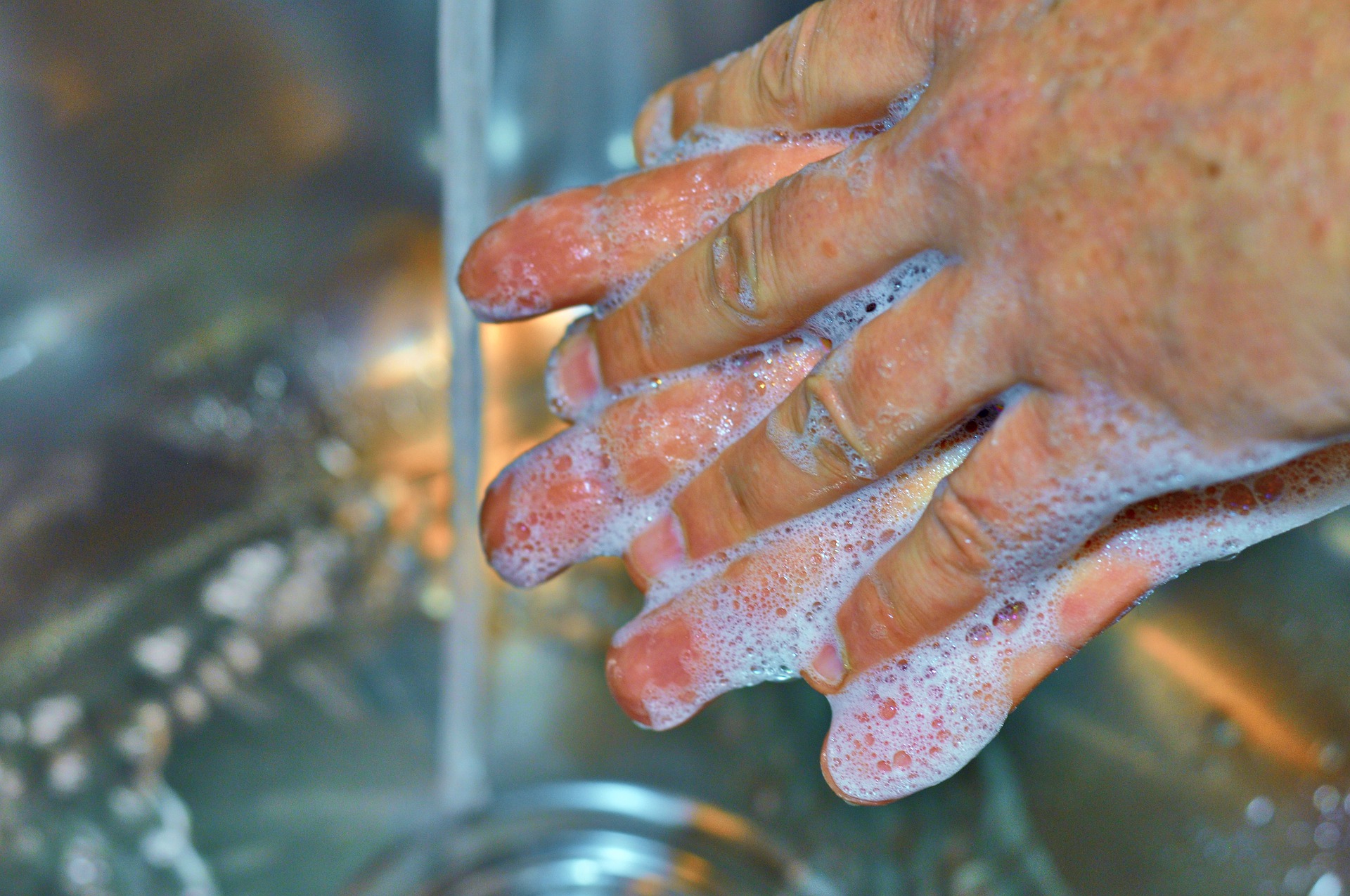 wash hands virus